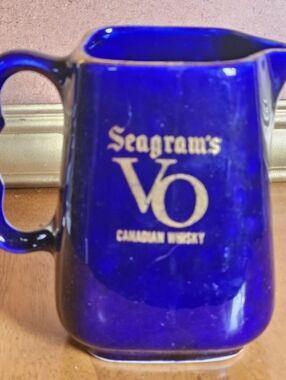 Seagram's VO Collection Whiskey Cobalt Blue Creamer Pitcher Gold Trim Jug